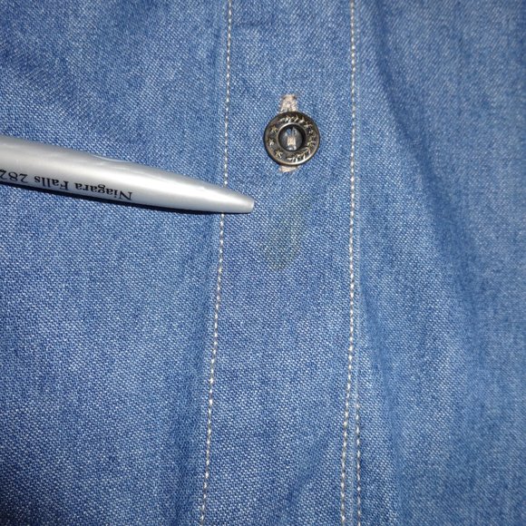 Vintage Mens Nutcracker Brand Christmas Denim Button Up Shirt NWT Size Medium - Picture 9 of 12